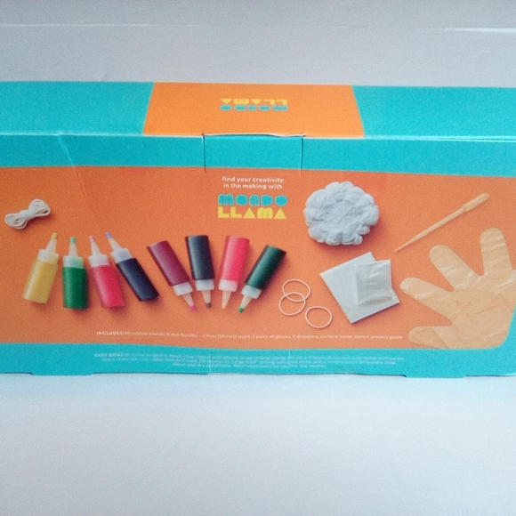 Mondo Llama Tie-Dye Kit - Vibrant Colors - Picture 3 of 8